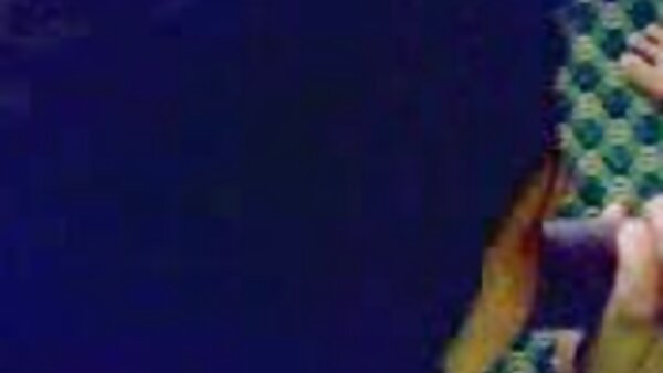 கனா தனது கழுதையையும் வாயையும் மார்பளவு கொண்ட லத்தீன் லேடிபாய் சப்ரினா ரியோஸால் புணர்ந்தார்